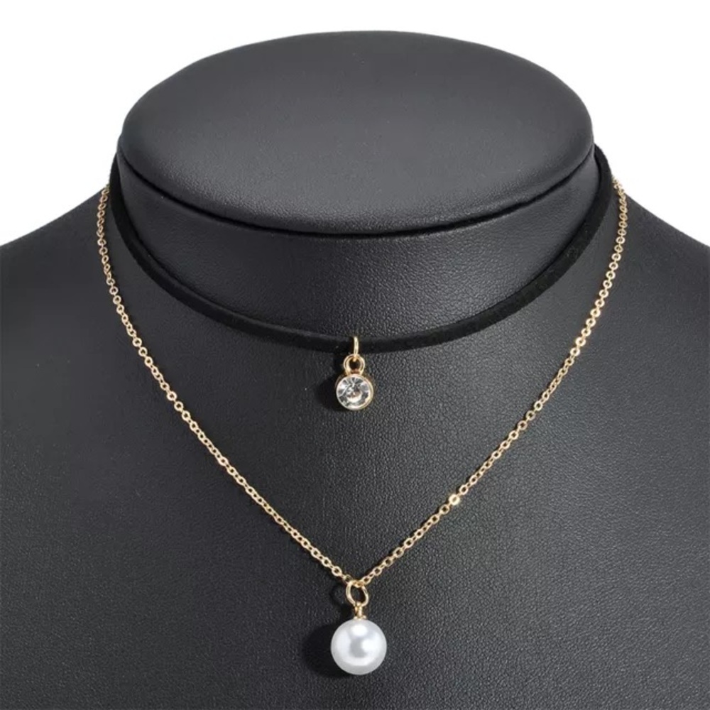 🎉Black Velvet, Chain, and Charm Chokers!